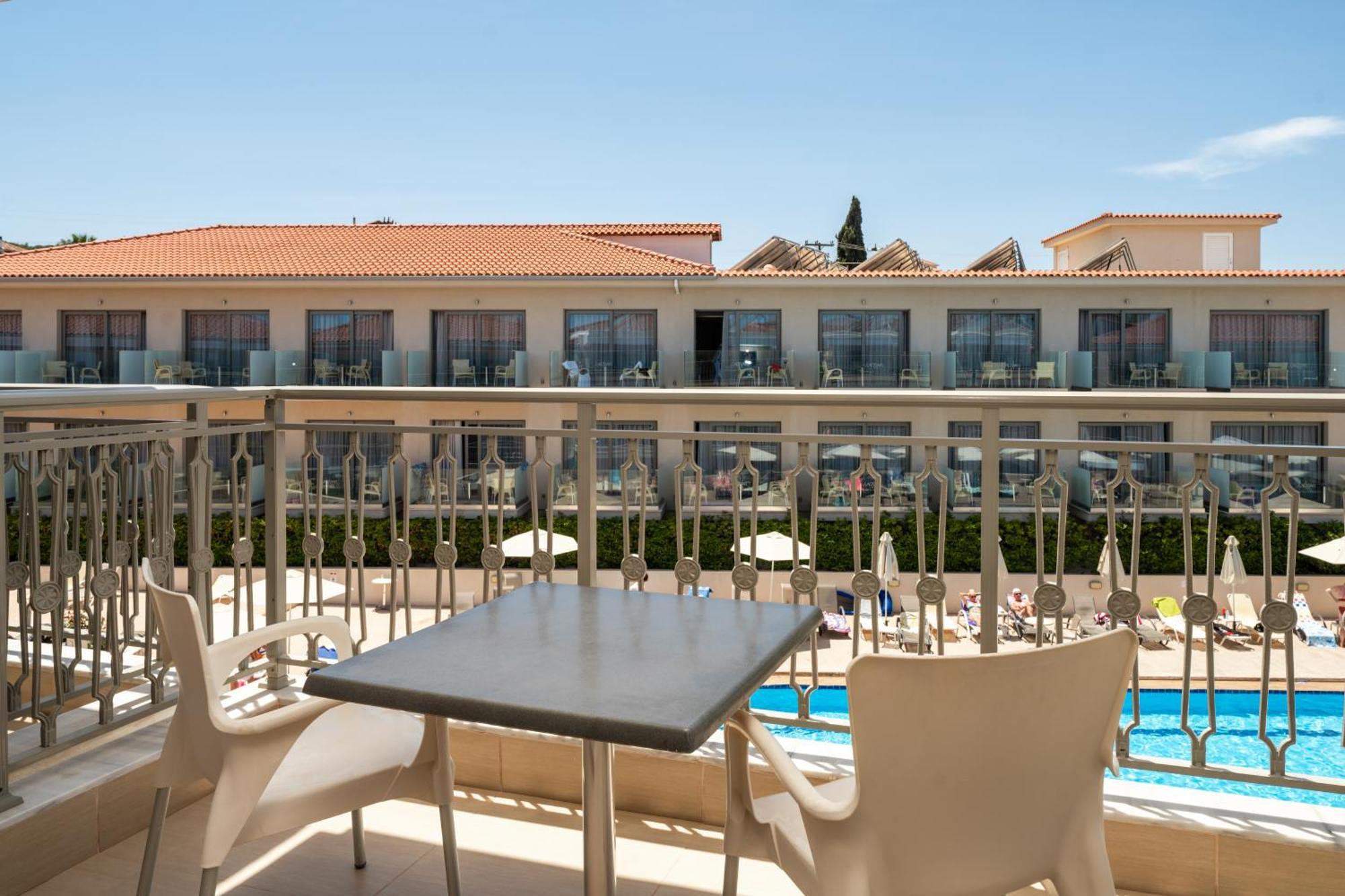 Karras Grande Resort Planos  Bagian luar foto